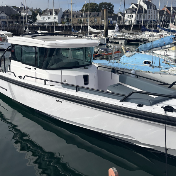 Axopar 28 Cabin Brabus Line occasion 2022 | Rioux Nautique