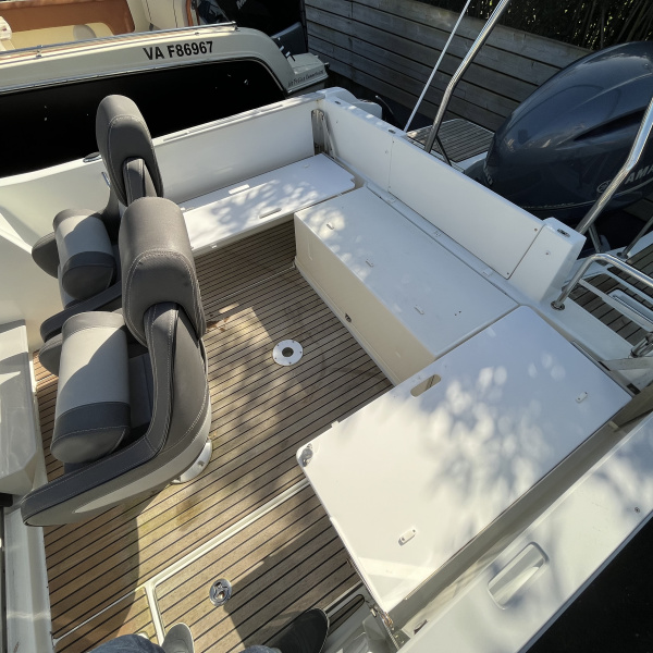 Banquettes latérales et sièges bolster Cap Camarat 6.5 WA S3 | Rioux nautique