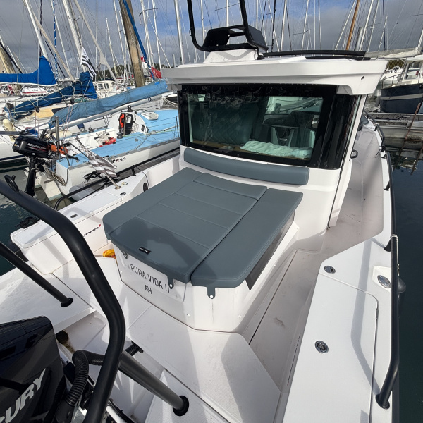 Profil Axopar 28 Cabin Brabus Line | Rioux Nautique