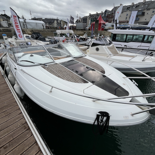 Flyer 750 Cabrio Beneteau à vendre, bateau rigide avec moteur Suzuki DF250, visible à La Trinité-sur-Mer | Rioux Nautique
