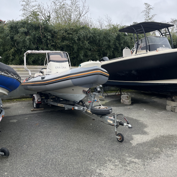 Zodiac Pro Open 550 équipé pêche avec GPS Humminbird et Suzuki 115 | Rioux nautique