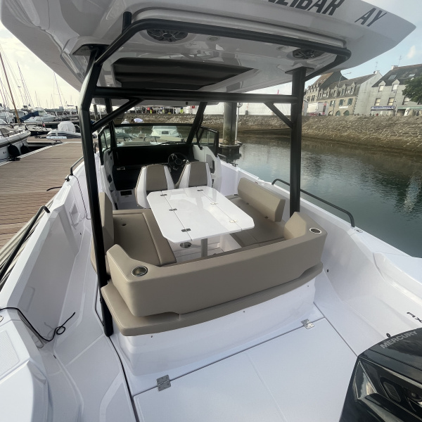 Sellerie complète beige Sandstone Axopar 29 Sun-Top neuf | Rioux Nautique