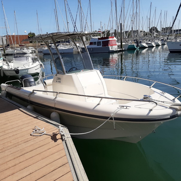 Ostrea 600 T-Top 2020 avec moteur Yamaha 175 cv 4T | Rioux Nautique