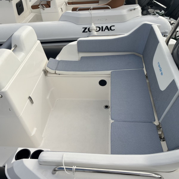 Combiné sondeur-GPS Garmin UHD2 92sv Zodiac Medline 6.8 | Rioux Nautique