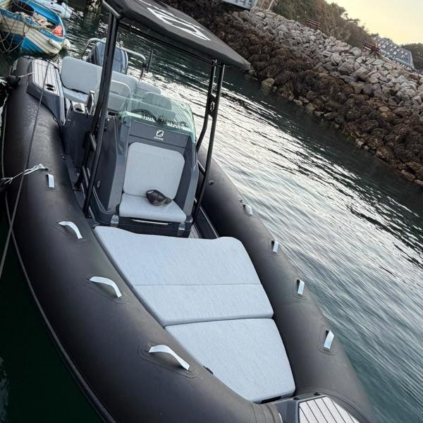 Zodiac Medline 7.5 T-Top, vue du carénage et de l'antifouling | Rioux Nautique