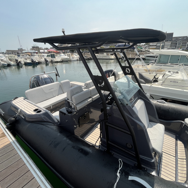 Zodiac Medline 7.5 amarré, semi-rigide neuf disponible immédiatement | Rioux Nautique