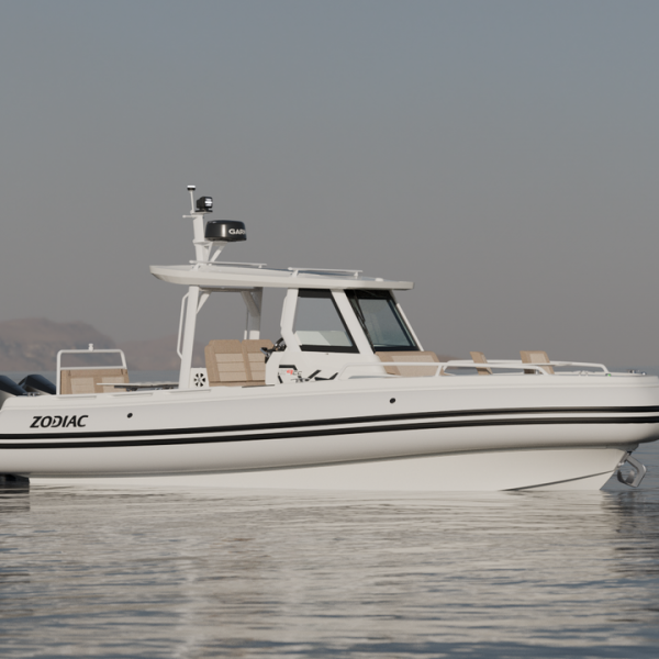 Poste de pilotage central du Zodiac X9.0 CC avec équipements ergonomiques et contrôle optimal pour le skipper | Rioux nautique