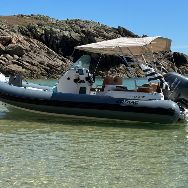 Zodiac Medline 6.8 avec remorque Nautilus double essieux | Rioux Nautique