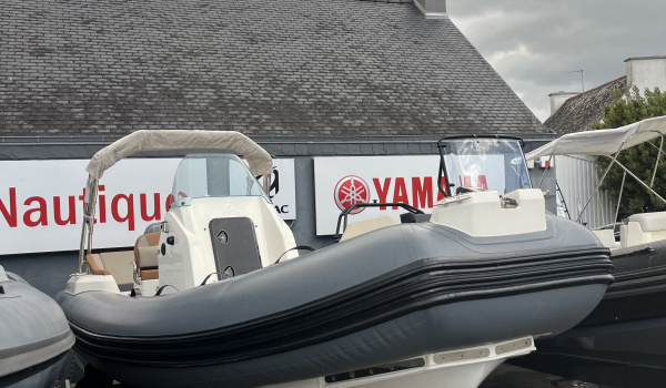 Achat ZODIAC Medline 6.8 + Yamaha 200XCA (2022 & 97h)