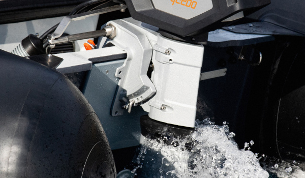 Hors-bord électrique zéro émission Torqeedo | Rioux Nautique Naviguez proprement. Zéro émission, haute performance