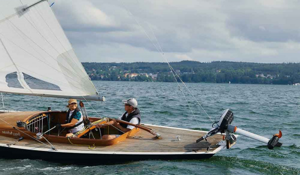 Moteur électrique marin Torqeedo | Rioux Nautique Concessionnaire officiel Torqeedo à la Trinité-sur-Mer. Vente et conseil.