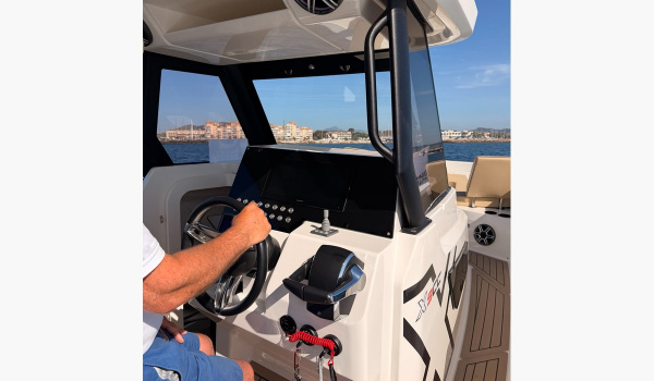 Sessions d'essai en mer gratuites pour le Zodiac X9CC, réservation obligatoire | Rioux Nautique
